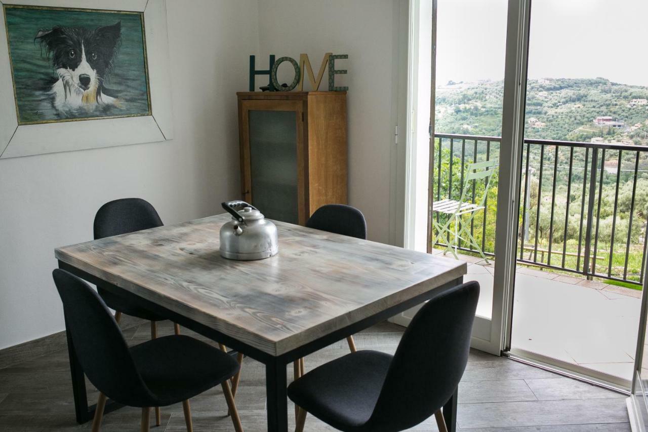 Agriturismo Oltrealmare Civezza Dış mekan fotoğraf