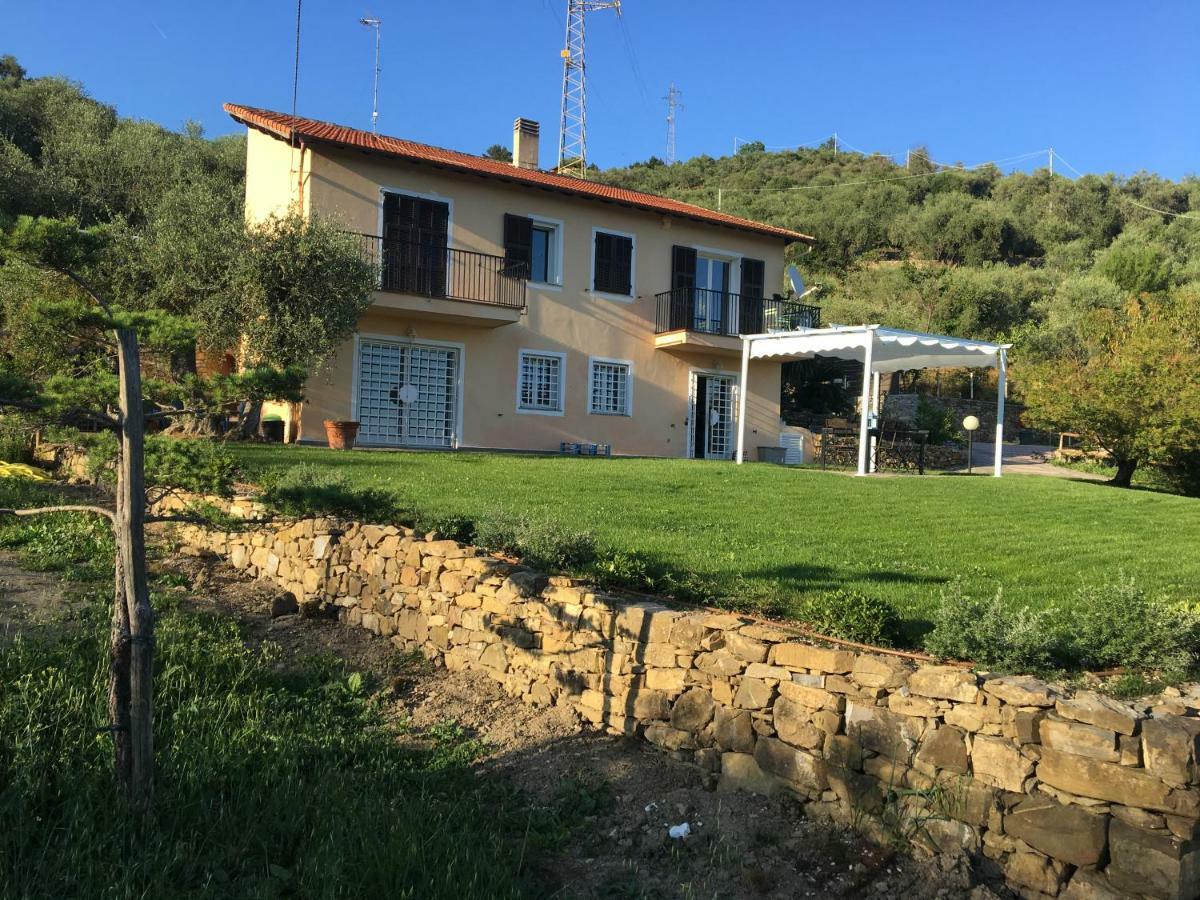 Agriturismo Oltrealmare Civezza Dış mekan fotoğraf
